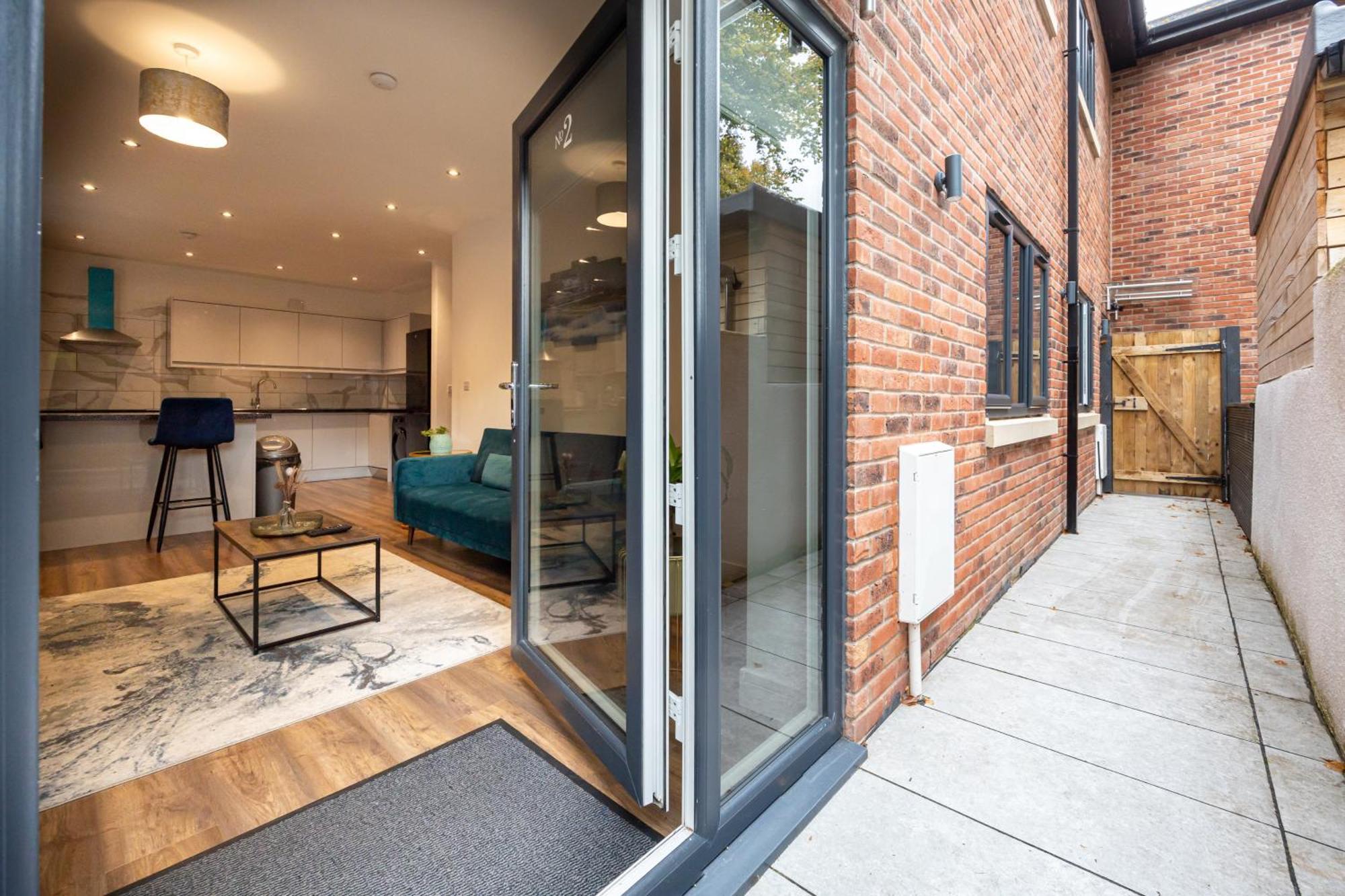Vibrant 2br In Chorlton, Free Parking * Manchester